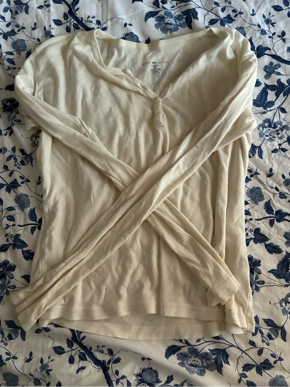 Brandy Melville White long sleeve